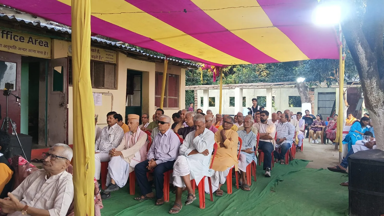 पूर्व न्यायाधीश रुक्मिणी कांत चौधरी की जीवन यात्रा अब पुस्तक में 6 WhatsApp Image 2026 10 24 at 10.07.59 PM 1